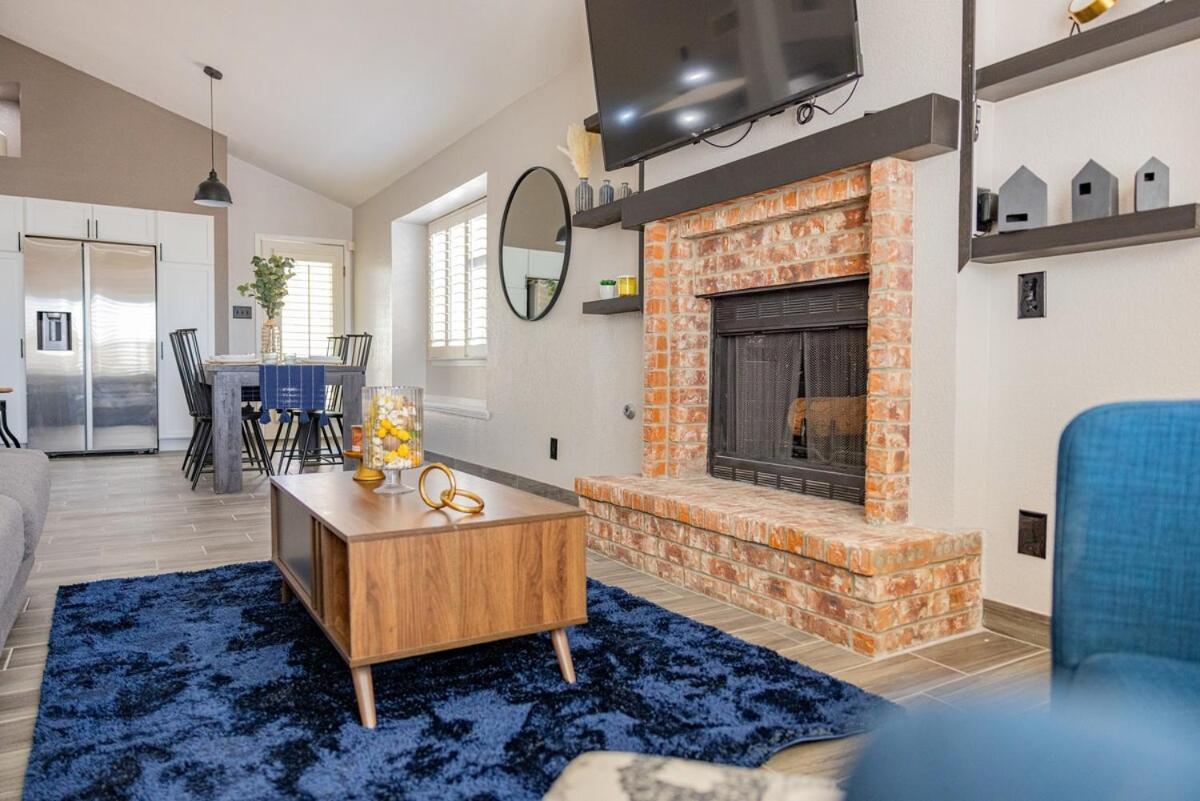 Appartement Stylish Escape 3bdrm With Fireplace El Paso